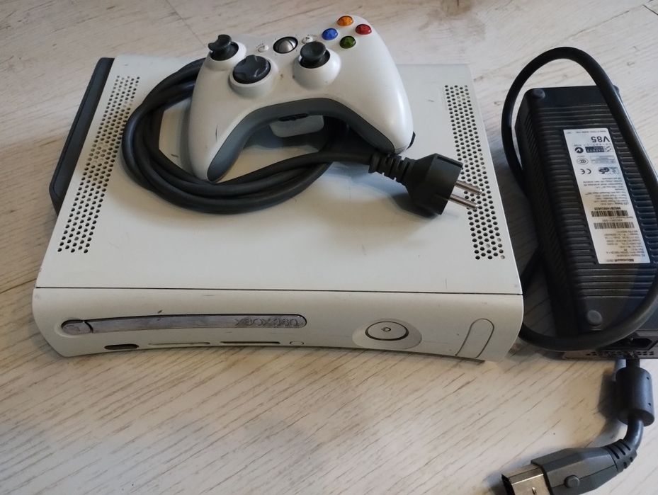 Xbox 360 500gb przerobiony 1 pad