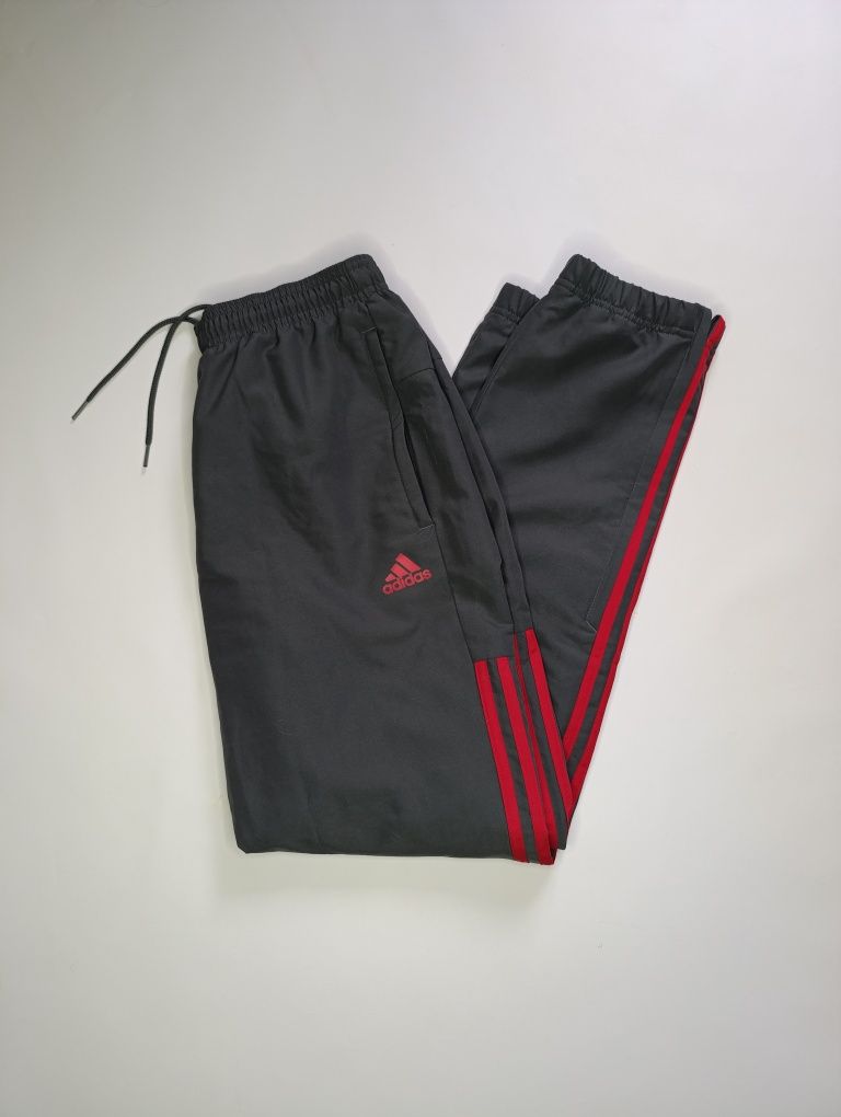 Спортивні штани Adidas S-M