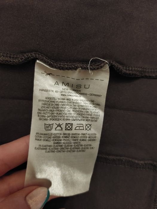 Brązowa bluza z długim rękawem