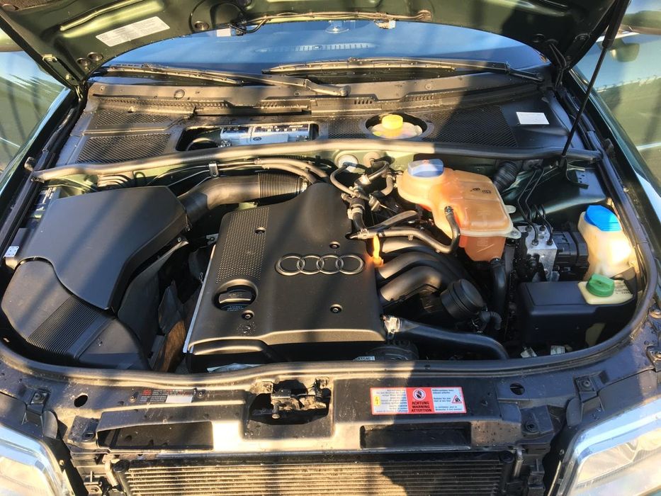 Audi-a5 2000 рік
