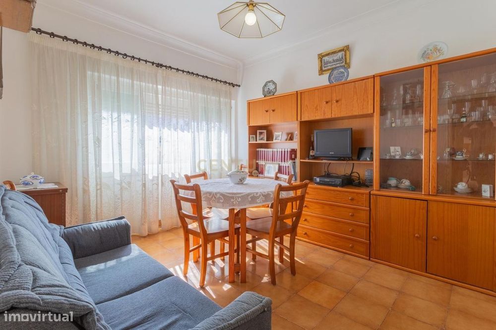 Apartamento T1 na Cova da Piedade , Almada - Oportunidade Única