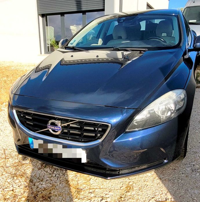 VOLVO V40 2.0 D4 190 ch Summum