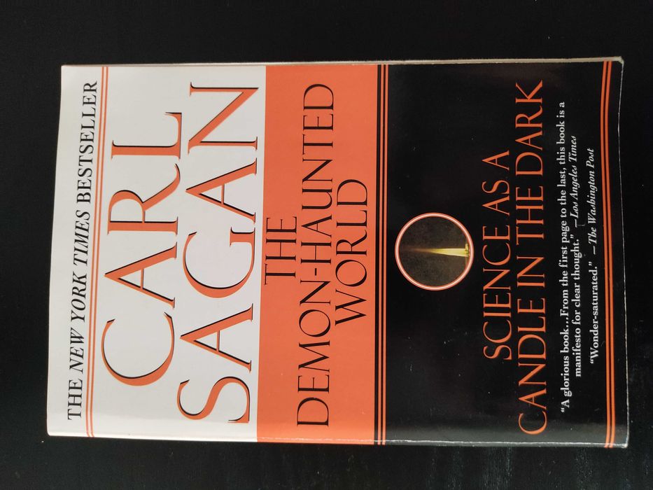 The Demon-Haunted World: Science as a Candle in the Dark de Carl Sagan