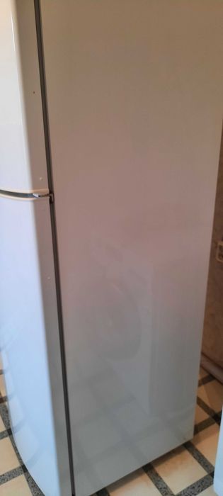 Холодильник Whirlpool