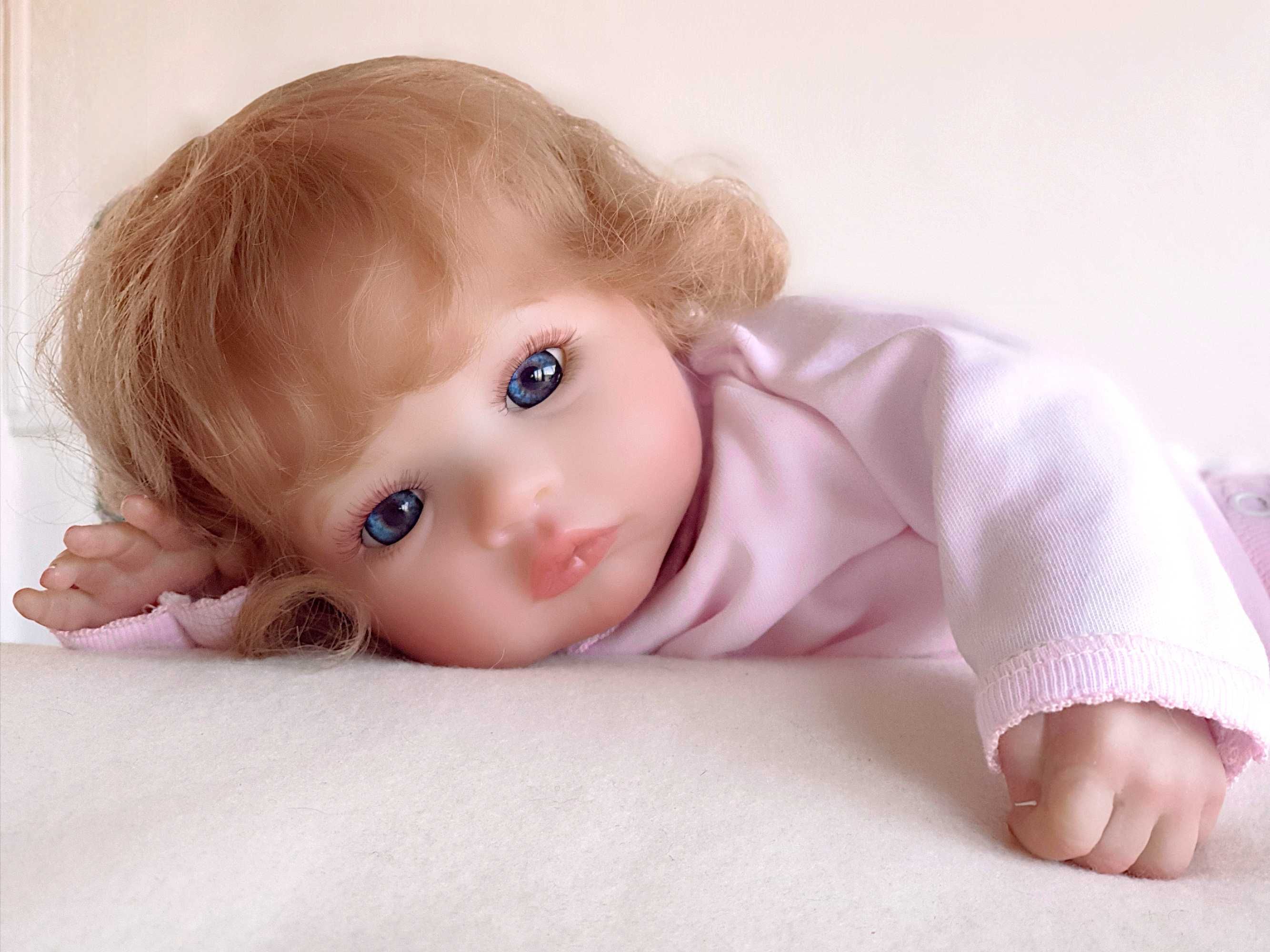 Boneca Bebé Reborn Cabelo Enraizado 2kgs em Saco de Transporte (Novo)