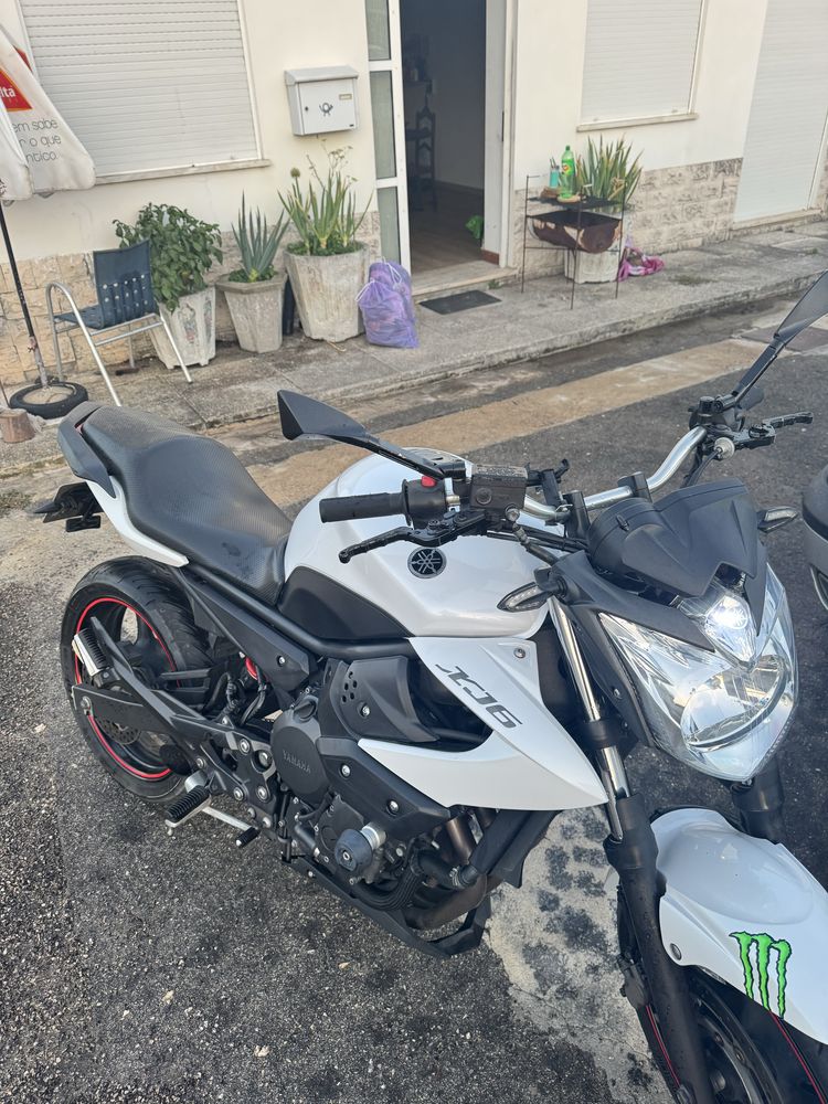Xj6 600cc  moto muito bem estimada