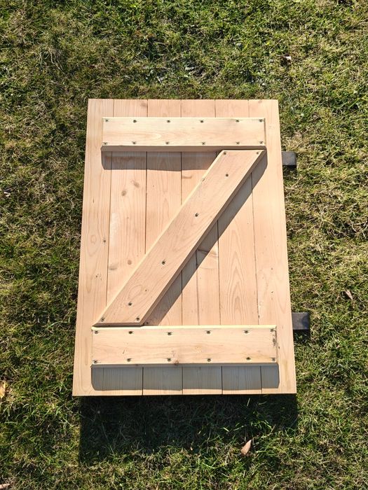 Drewniane drzwi, klapa, okiennica 76x51