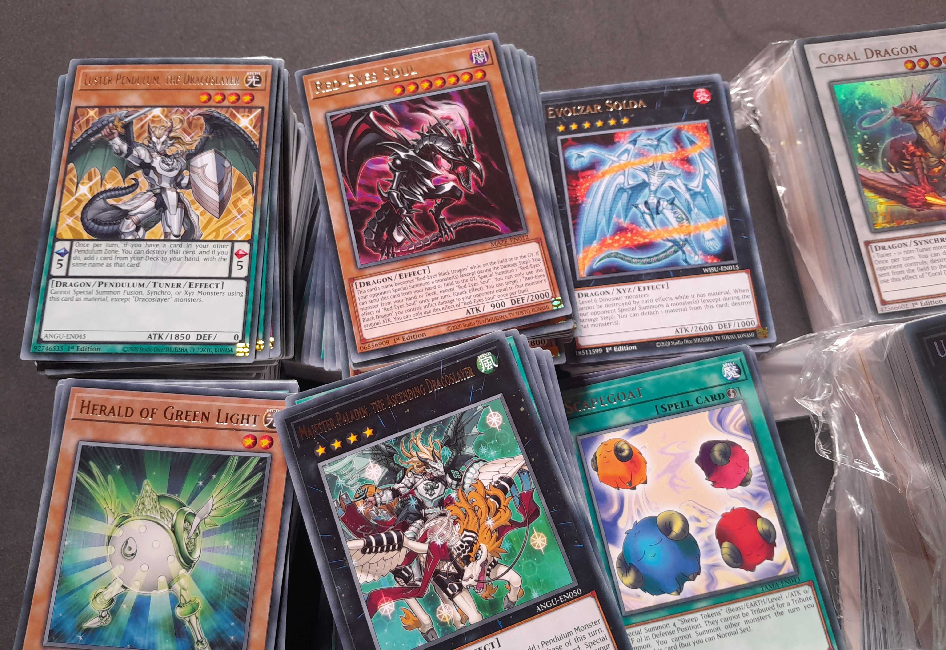 Yu-Gi-Oh- 700 Rares+400 S/U/S Rares