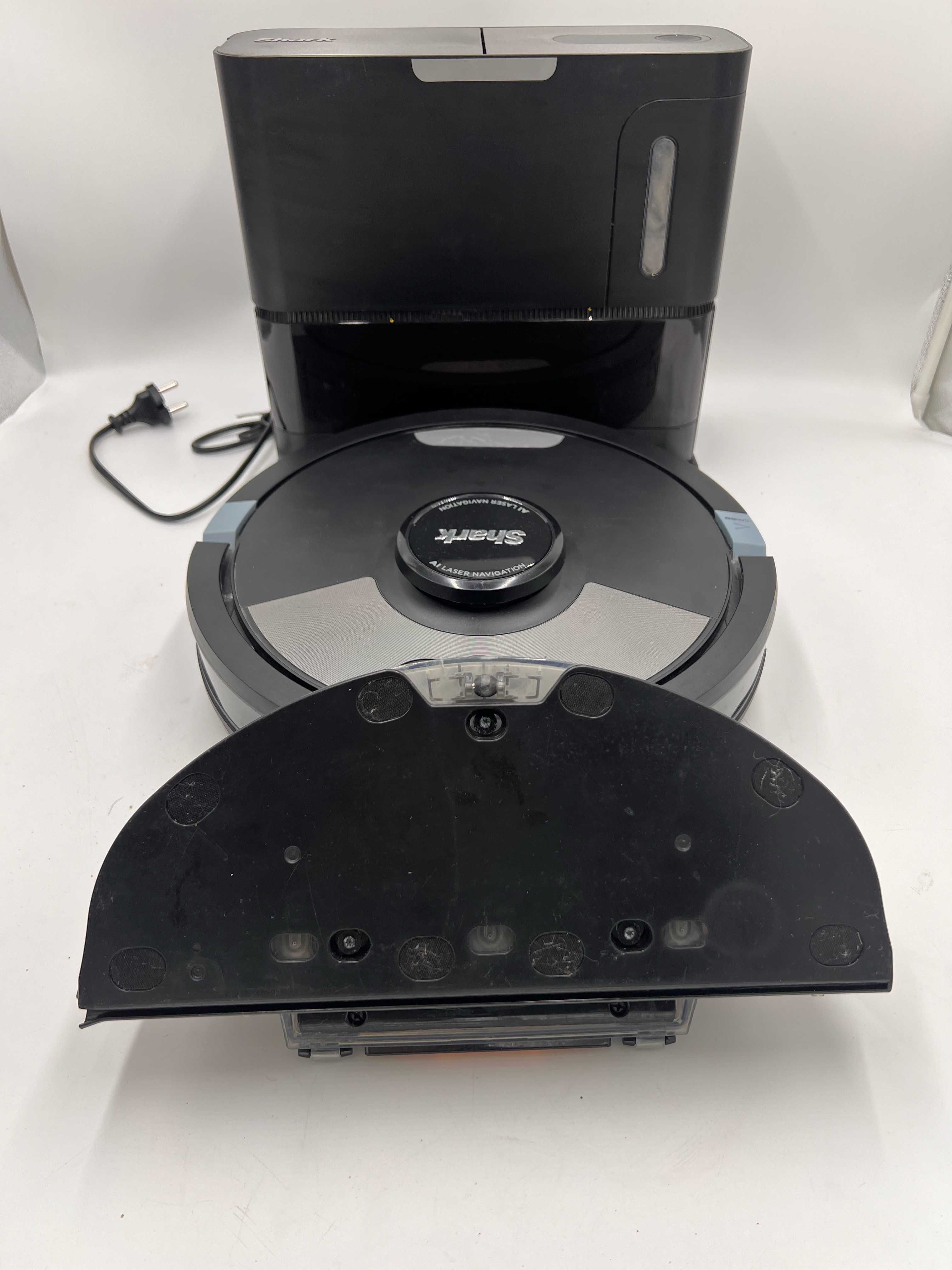 Robot sprzątający Shark RV2600 LFEU czarny