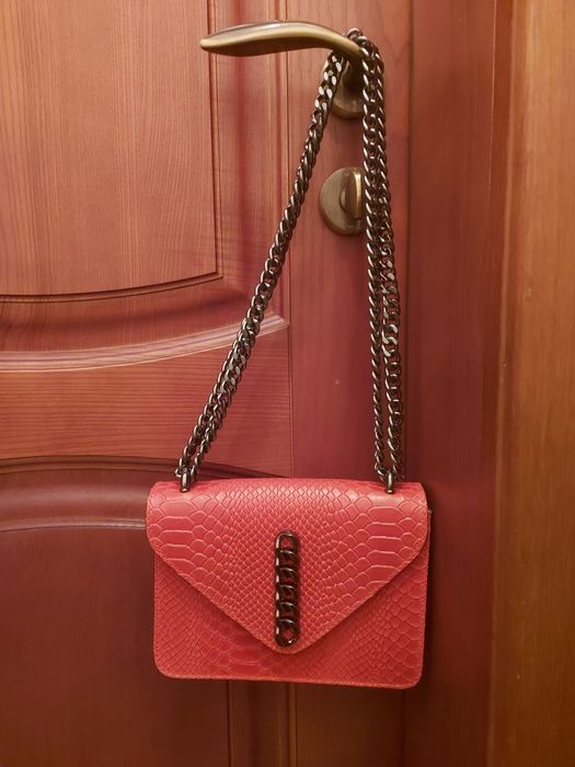 Шкіряна червона сумка