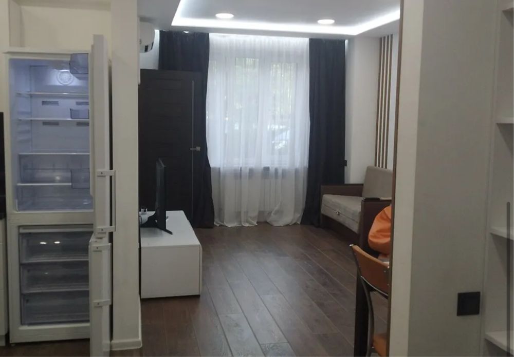 Сдам 1комн квартиру м. Дворец Спорта в новострое