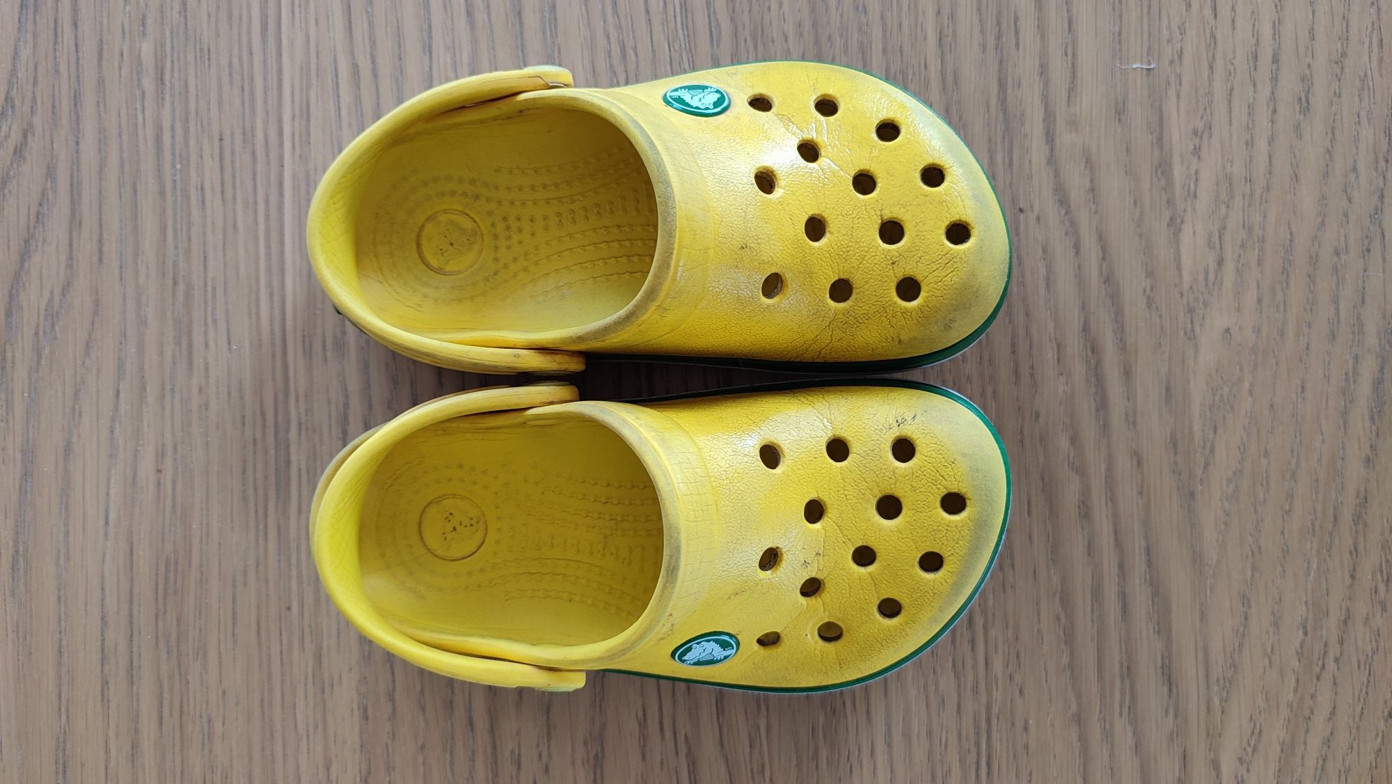 Żółte klapki Crocs 8c9 rozm. 24/25