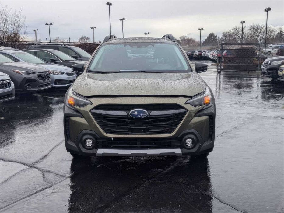 Subaru Outback Limited      2024