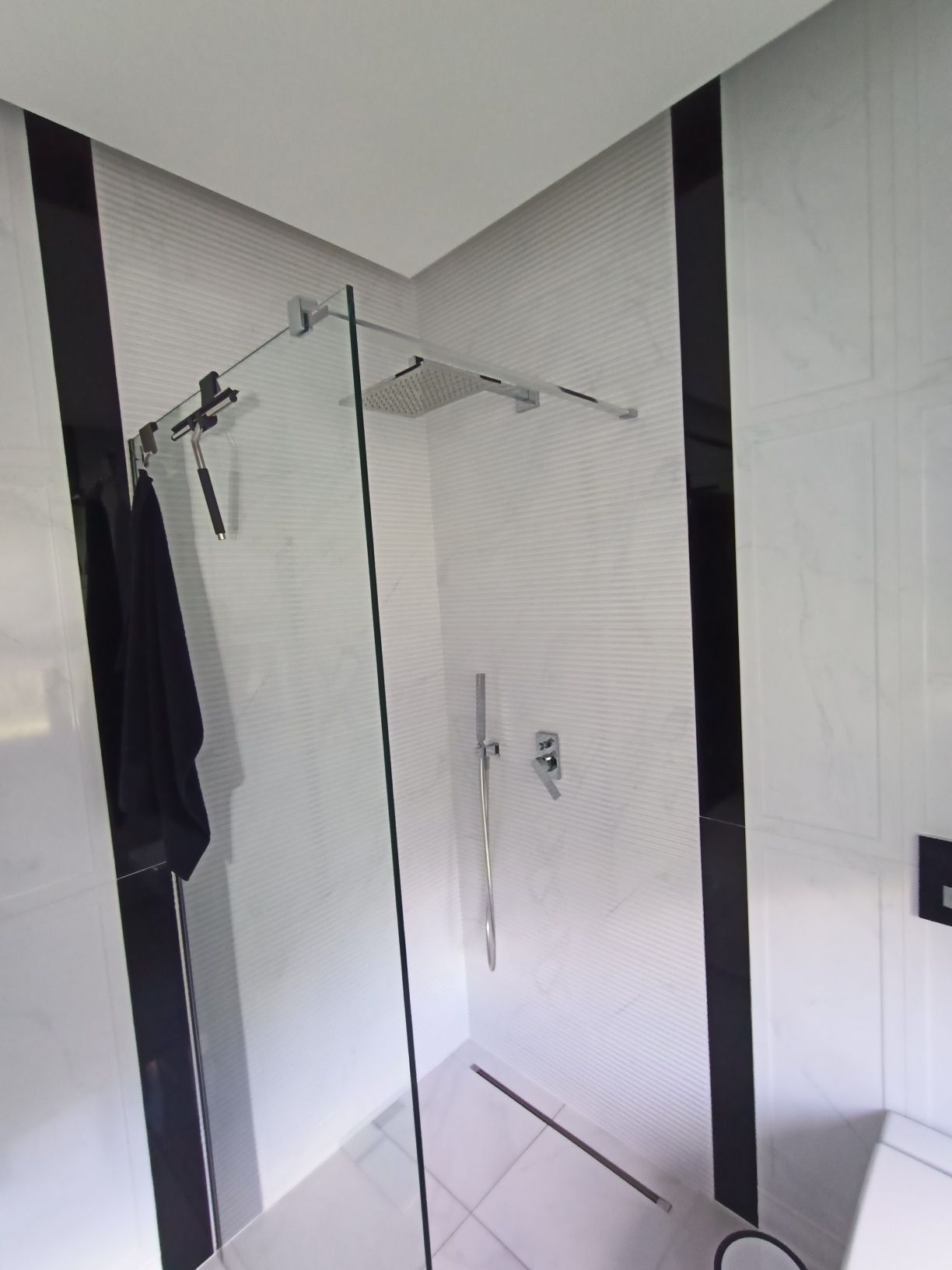 Za pol ceny nowa kabina prysznicowa Radawy Modxii Walk-in 90 cm.
