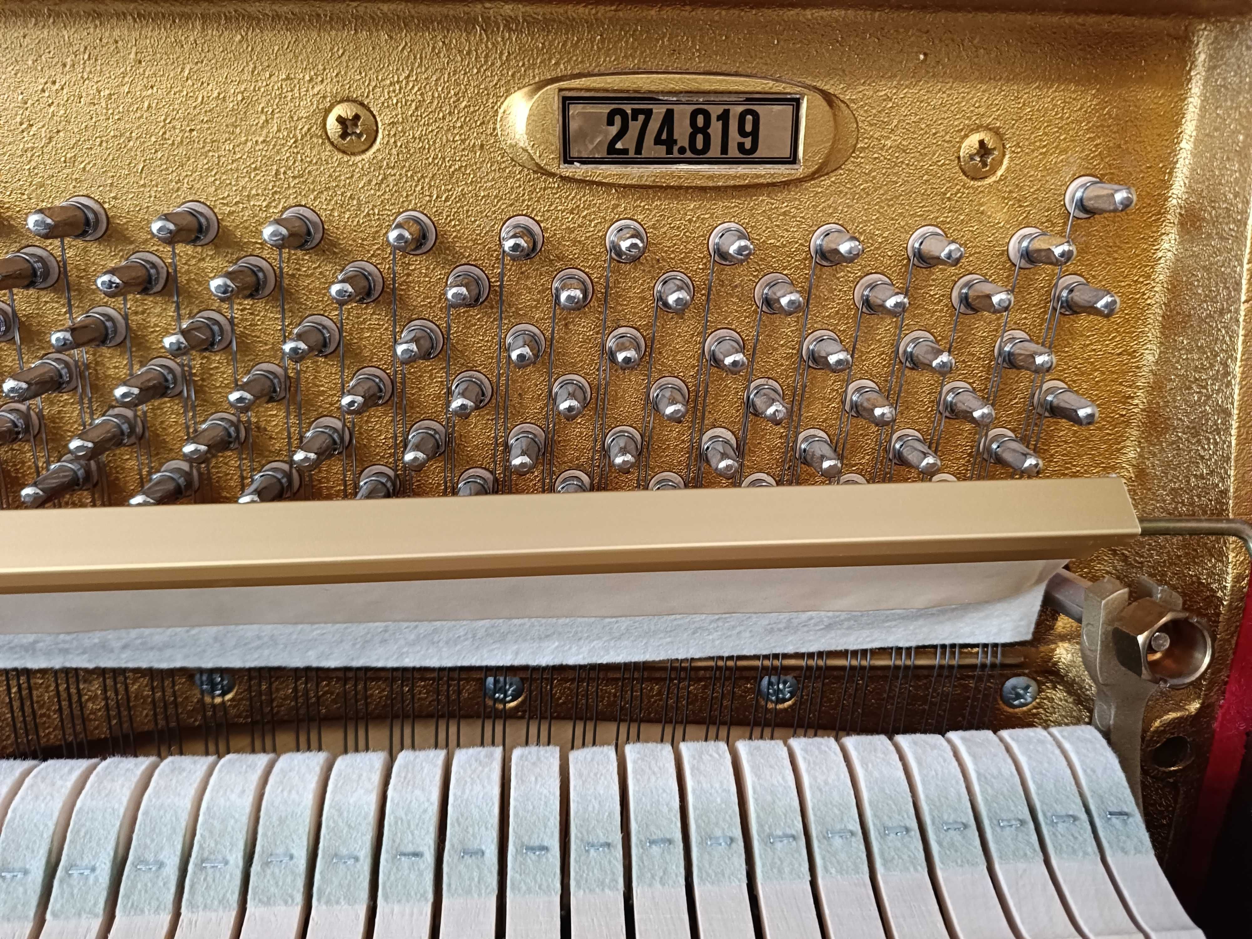 Eleganckie pianino Schimmel – niemiecka jakość
