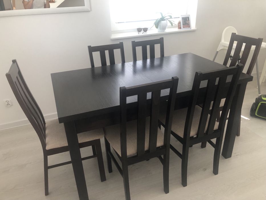 Stół rozkladany/ 6 krzeseł + RTV, w bardzo dobrym stanie