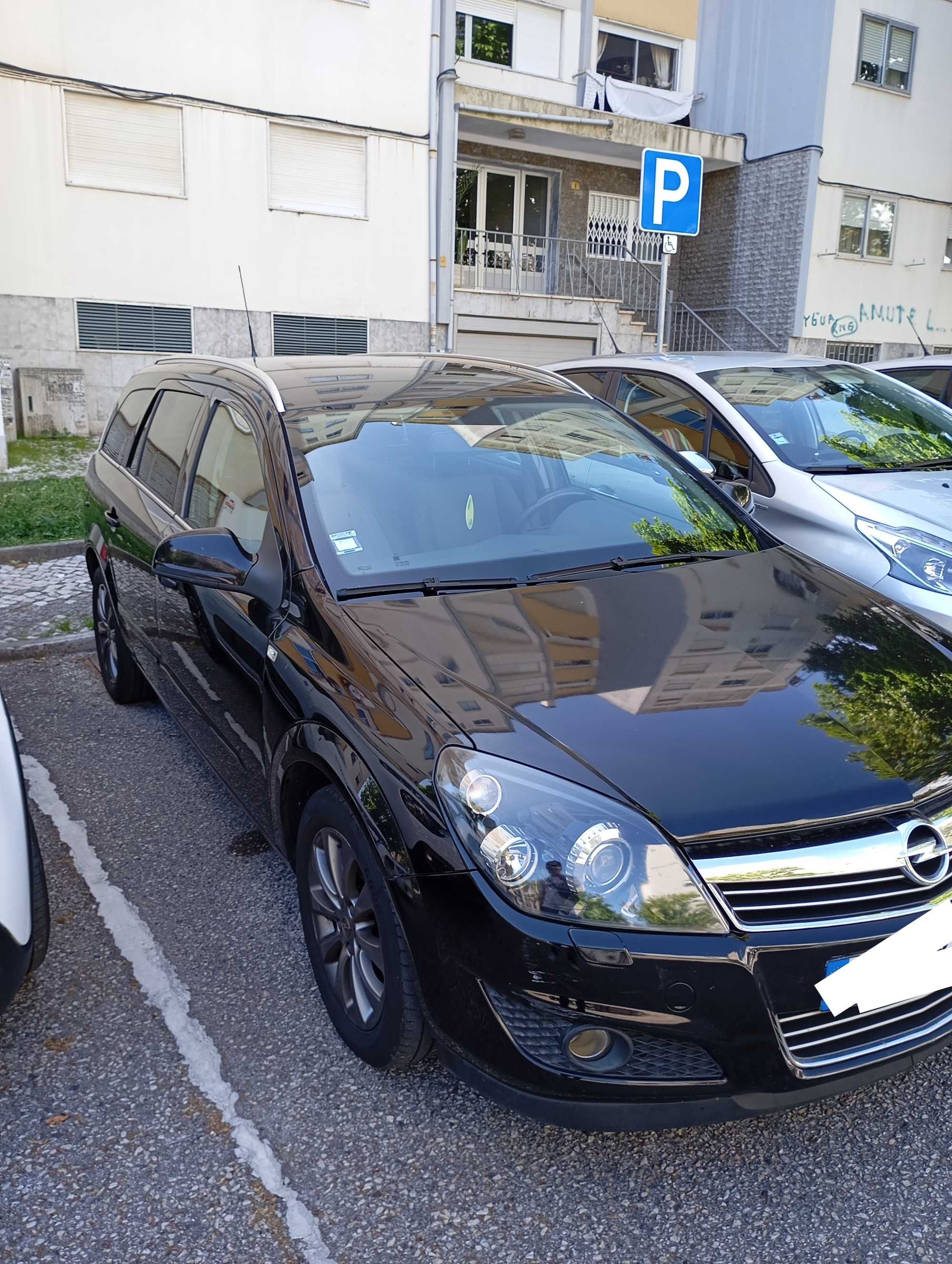 Opel astra caravana 1,7 ano 2010