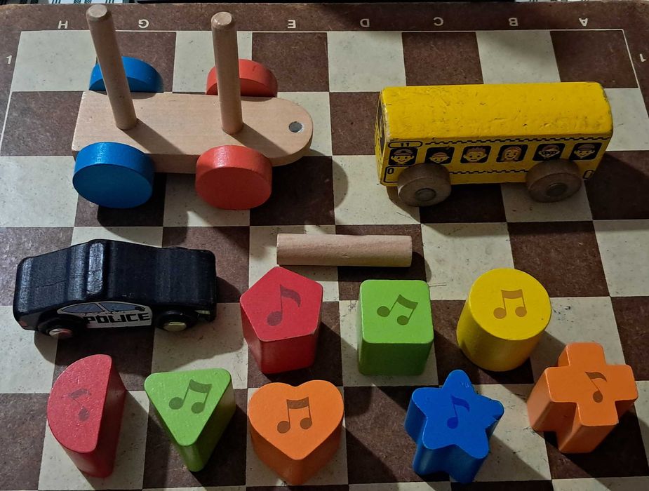 Conjunto lote de brinquedos em madeira