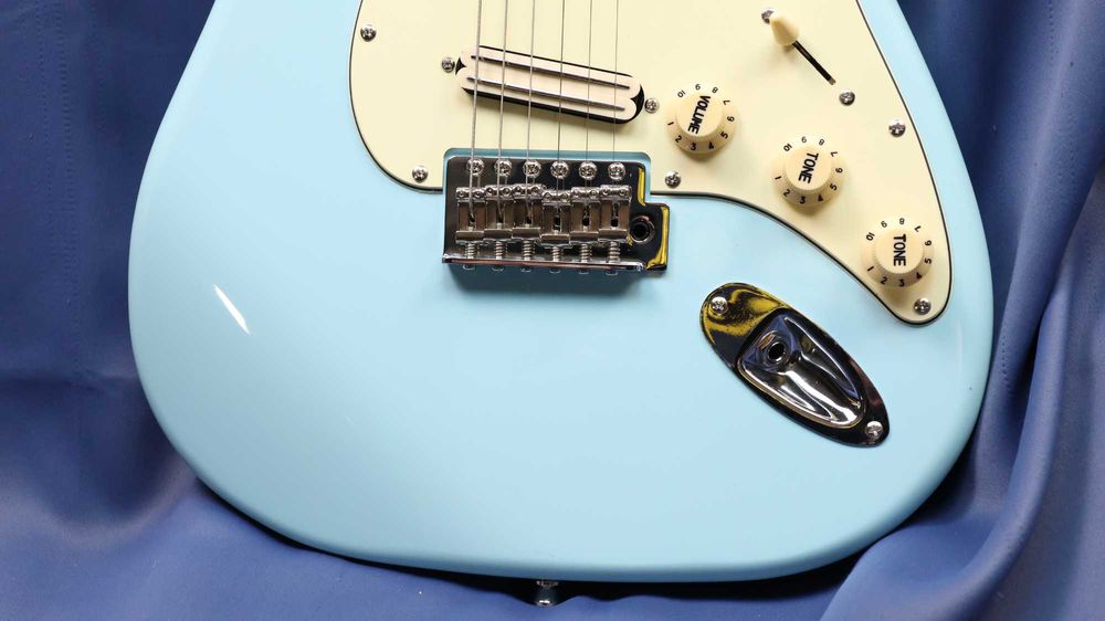 Gitara elektryczna Jet JS 300 Stratocaster HSS podrasowana