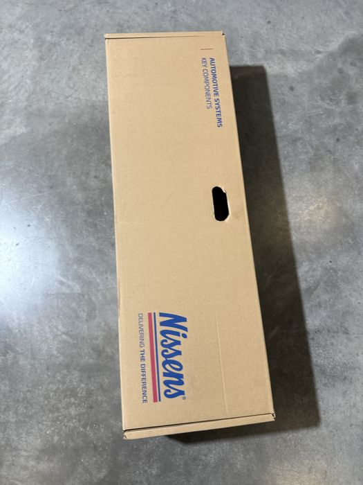 Радіатор інтеркулера интеркулер Sprinter W907 OM651 2.2 316