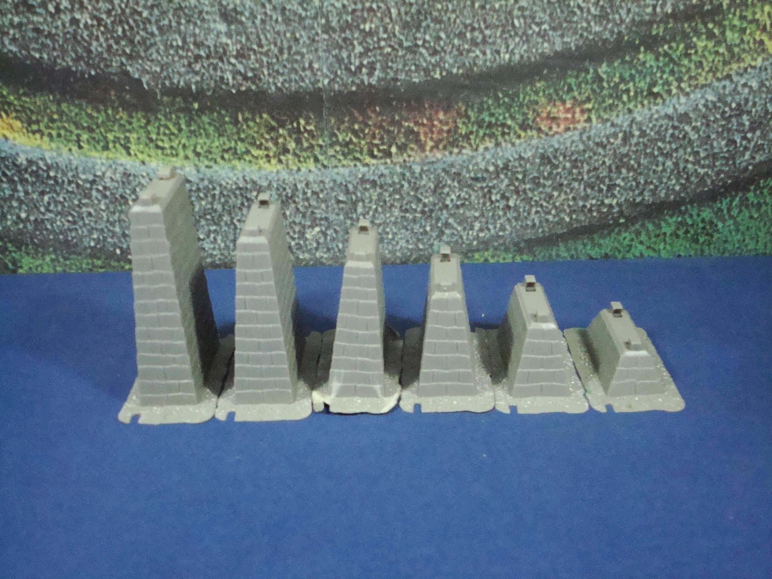 Faller H0 472 - Kit de Pilares para Elevação de Via / Artigo Usado