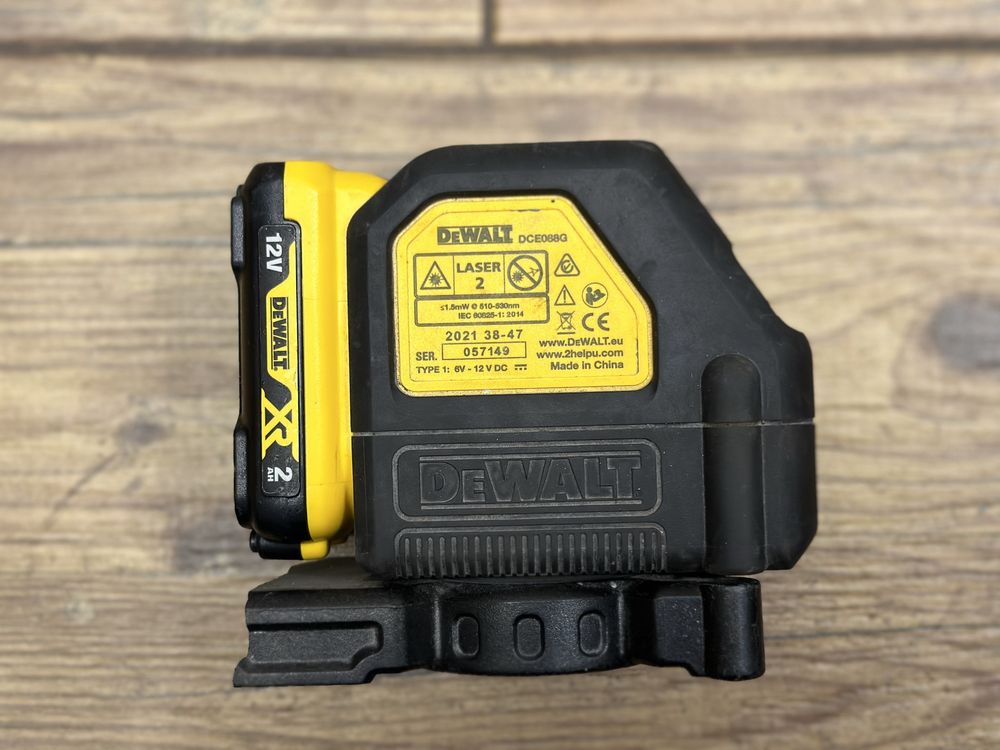 Zielony laser krzyżowy DeWalt DCE088G - 2021 + bateria 2AH + ładowarka