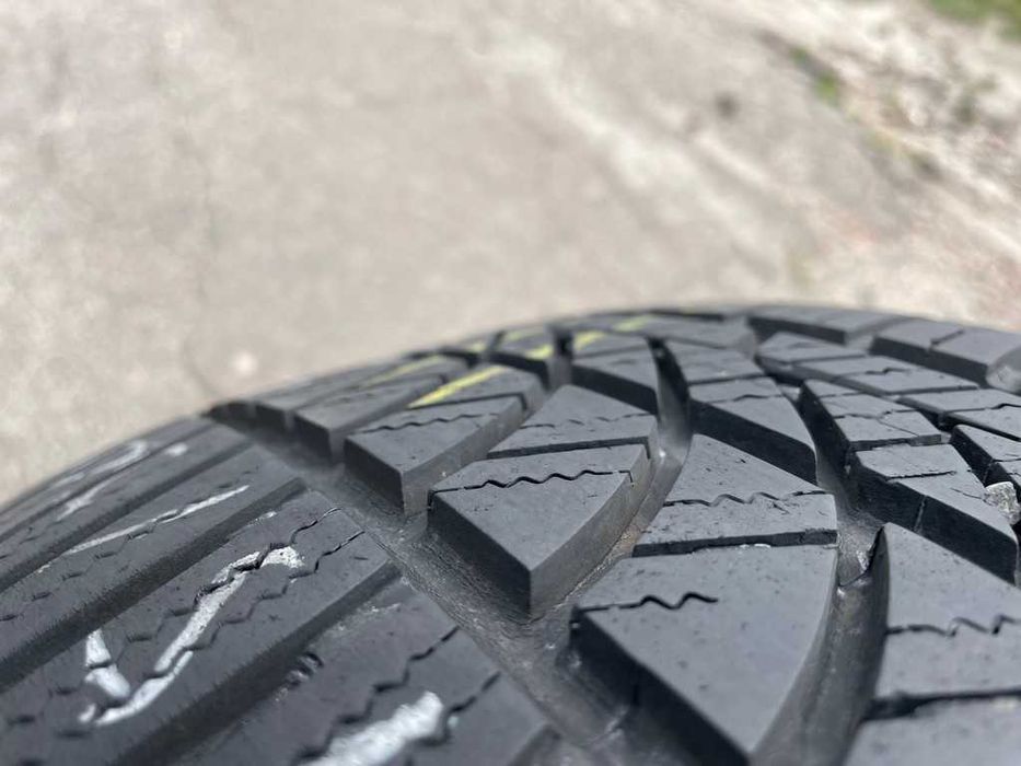 Hankook Kinergy 4S 215/50r17 91H шини бу M+S 2 штуки