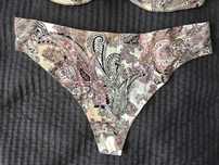Stringi Victoria's Secret  rozm. L