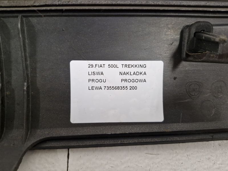 FIAT 500L TREKKING LISTWA NAKŁADKA PROGU PROGOWA LEWA 735568355