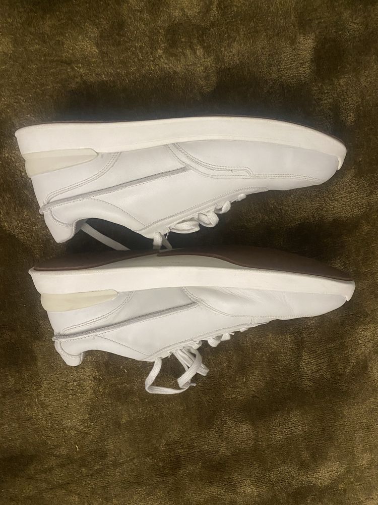 Sapatilhas Clarks novas 45