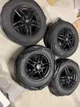 TOYOTA YARIS CROSS opony na zime 205/65R16- Czujniki ciśnienia.