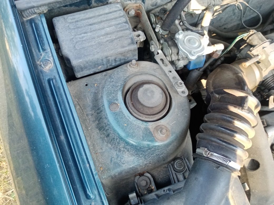 Продам сенс 1.3 2005 року газ 4 поколєніє  вписаний
