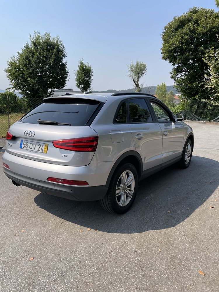 Audi Q3 2.0 Tdi como novo