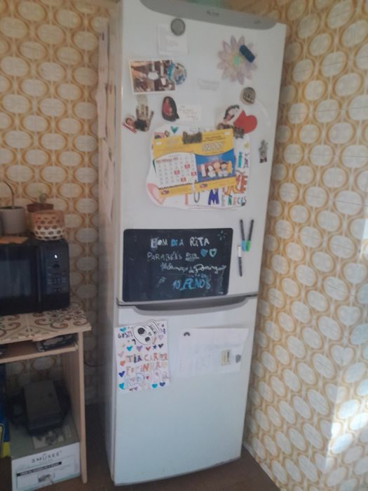 Frigorifico combinado Ariston hotpoint no frost