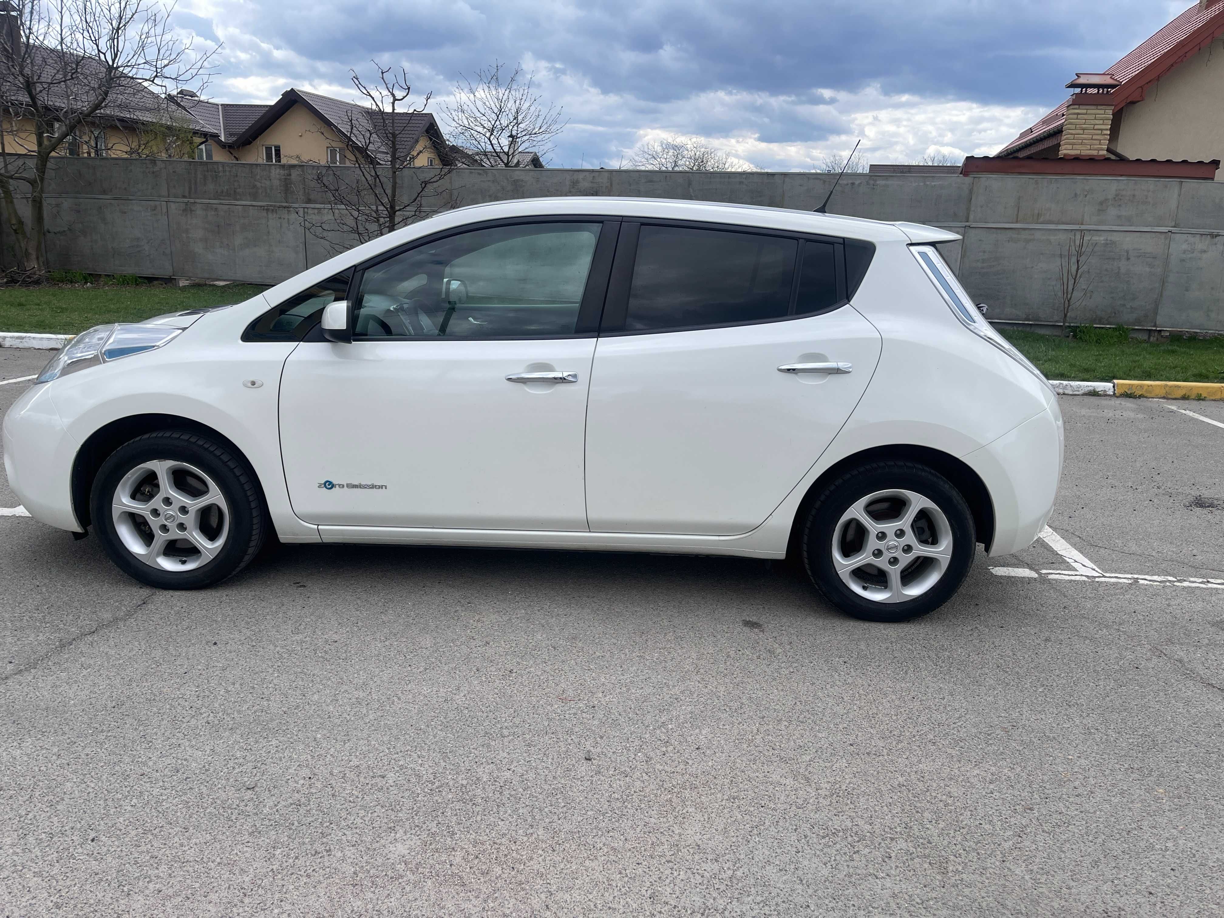 Nissan Leaf 24КВТ Власник