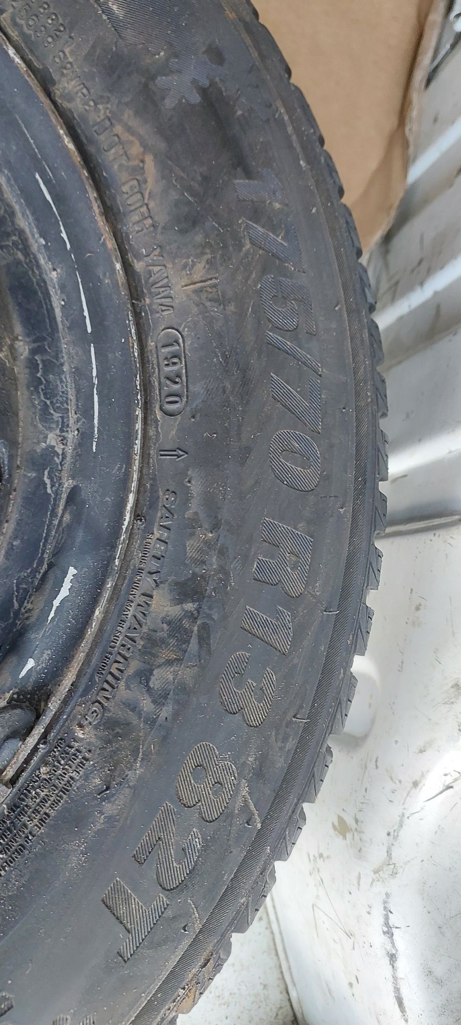 Продам 2 шини з дисками ланос 4×100 шини 175/70 R133