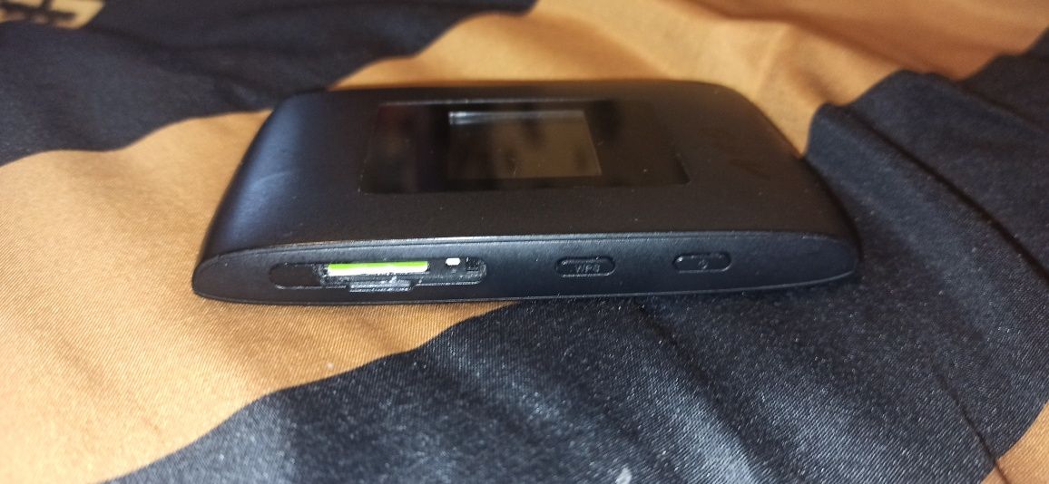 Router mobil preto