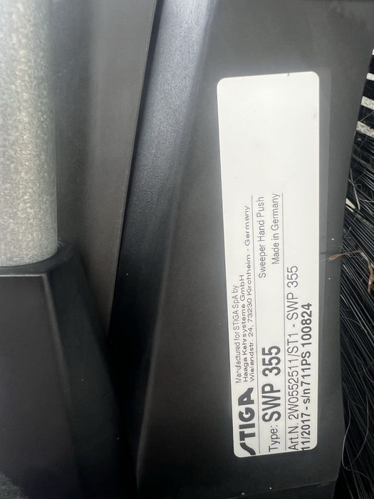 Zamiatarka ręczna STIGA SWP355
