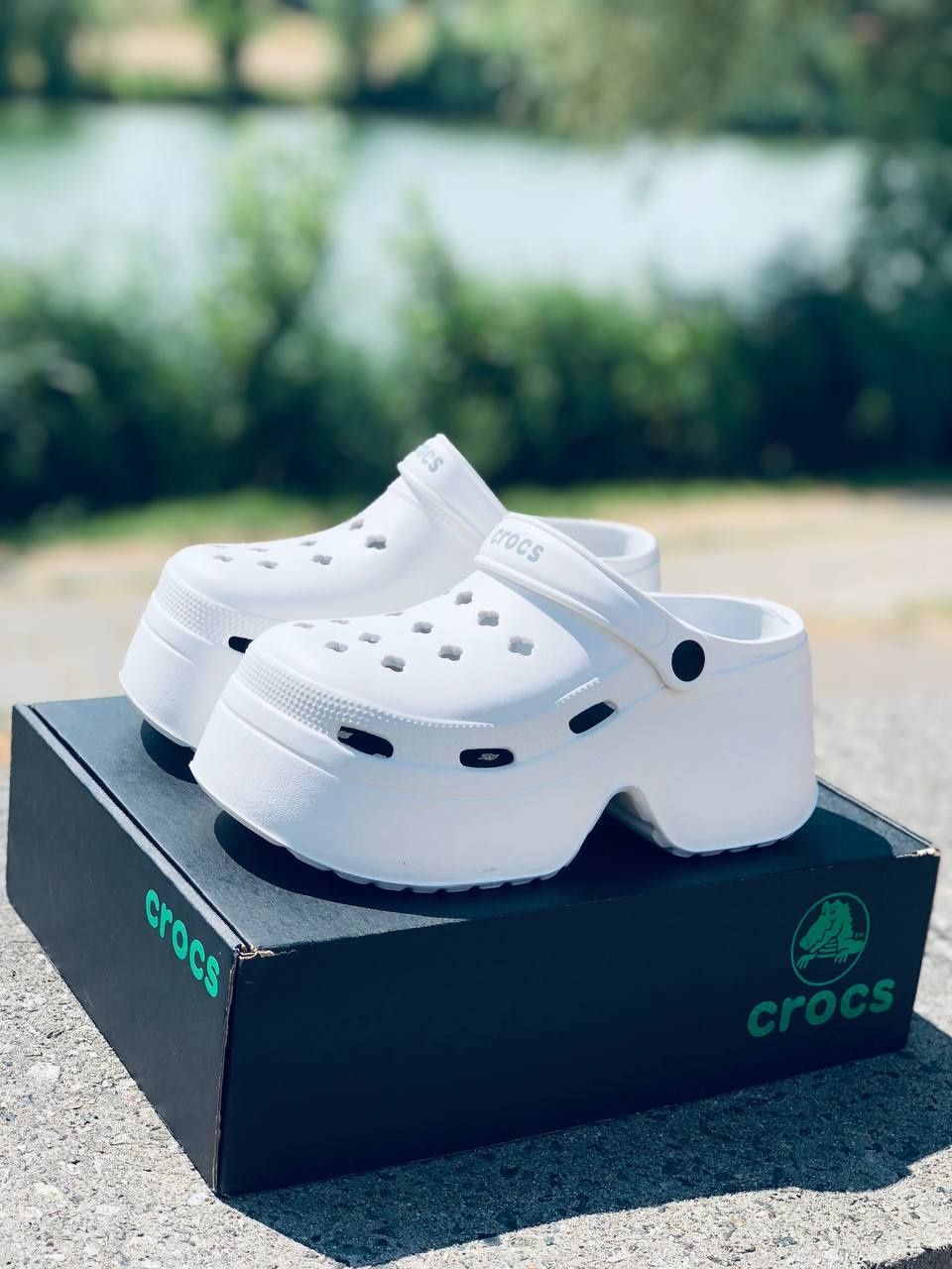 Женские шлепанцы Crocs Белые летние сабо Кроксы Жіночі крокси