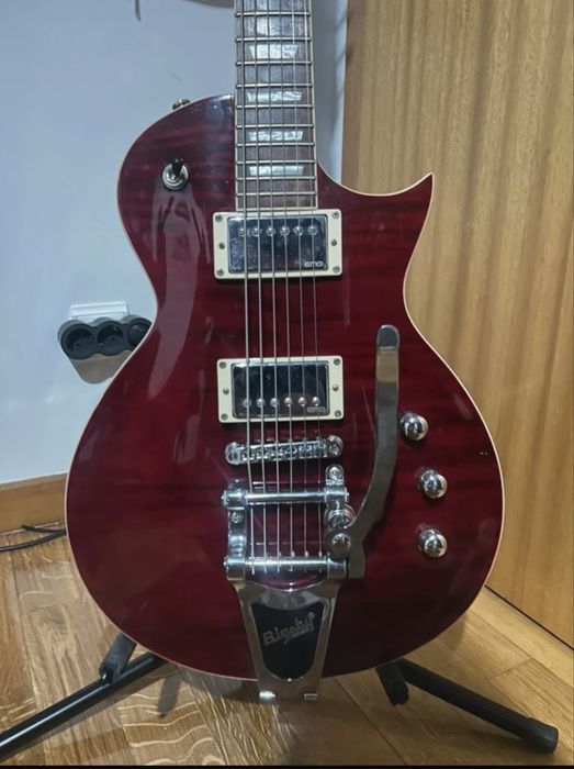 Harley Benton SC-Custom II – Guitarra Elétrica com EMGs + Bigsby
