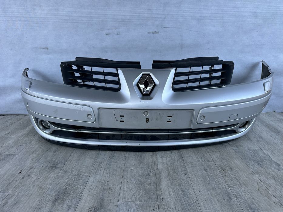 Бампер передний Renault Espace 4 2006-