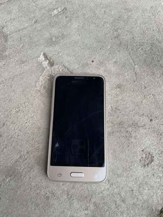 Самсунг J1(на детали)