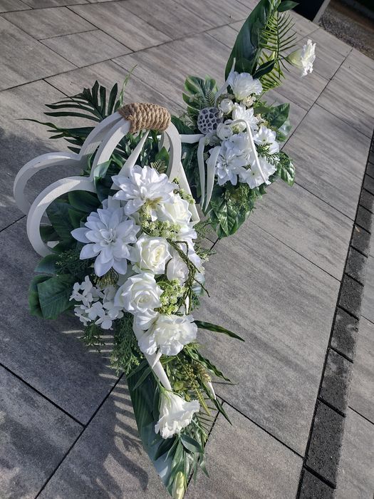 Komplet nagrobny, biały, wiązanka na grób