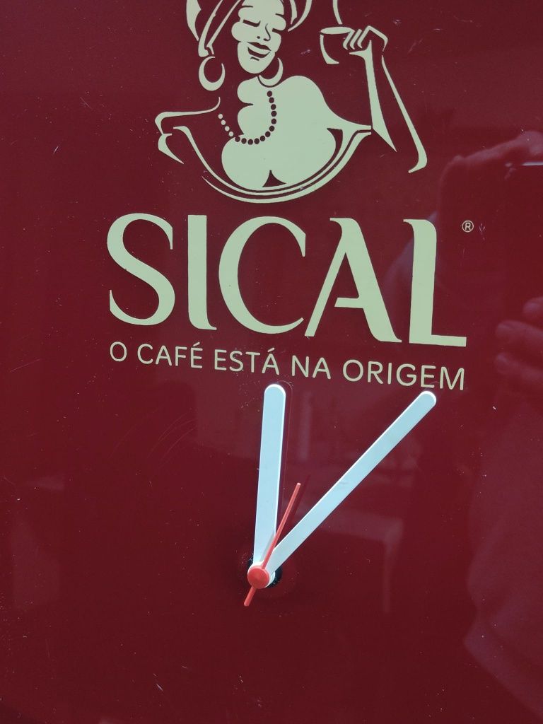 Letreiro relógio SICAL