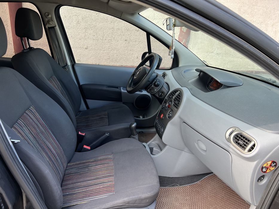 Продаю RENAULT MODUS 1.5 дизель.