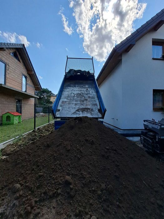 Ziemia ogrodowa siana, humus, czarnoziem, pod trawnik, warzywa