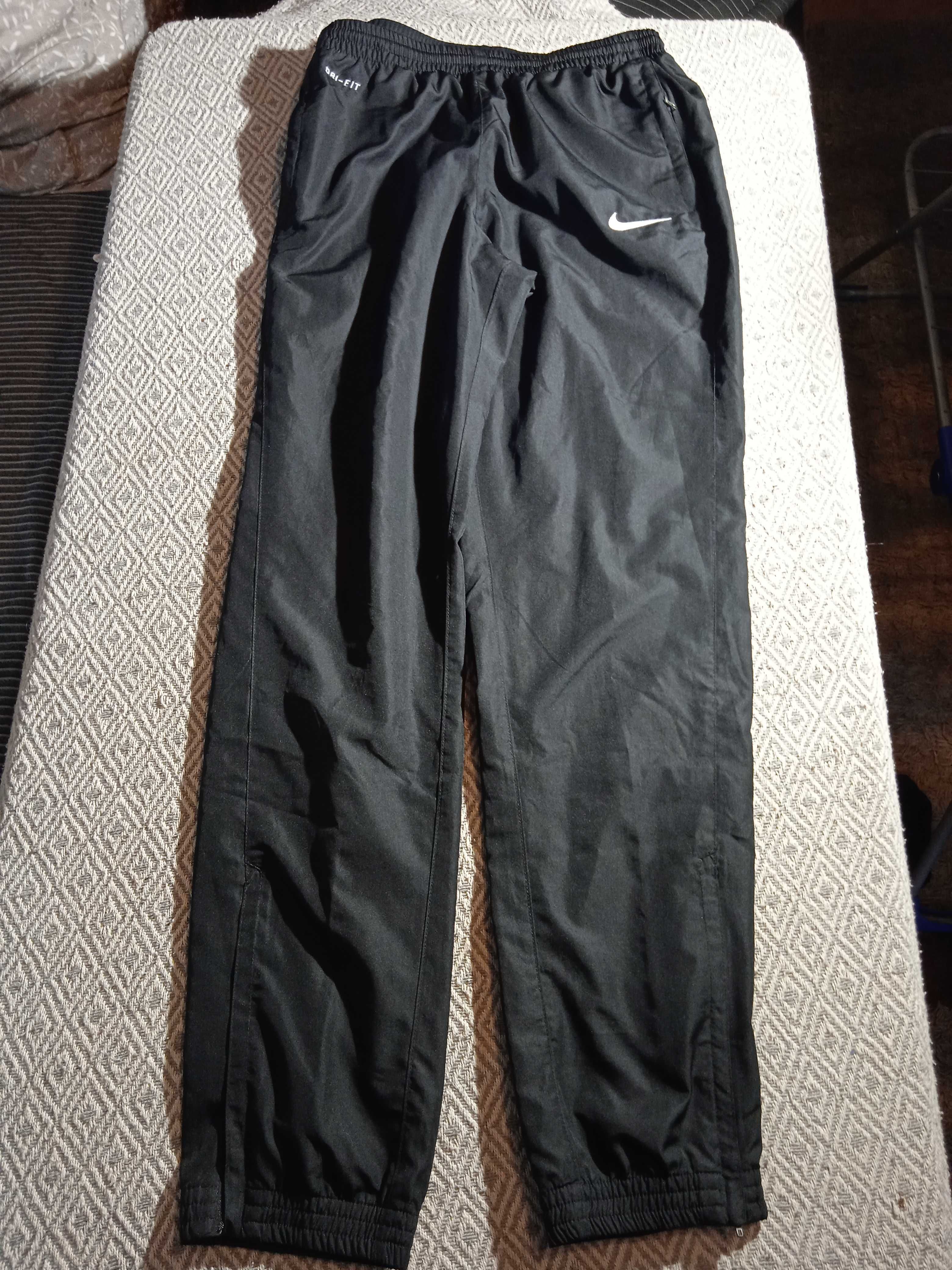 Nike Dri-Fit Nowe czarne spodnie dresowe Rozmiar M
