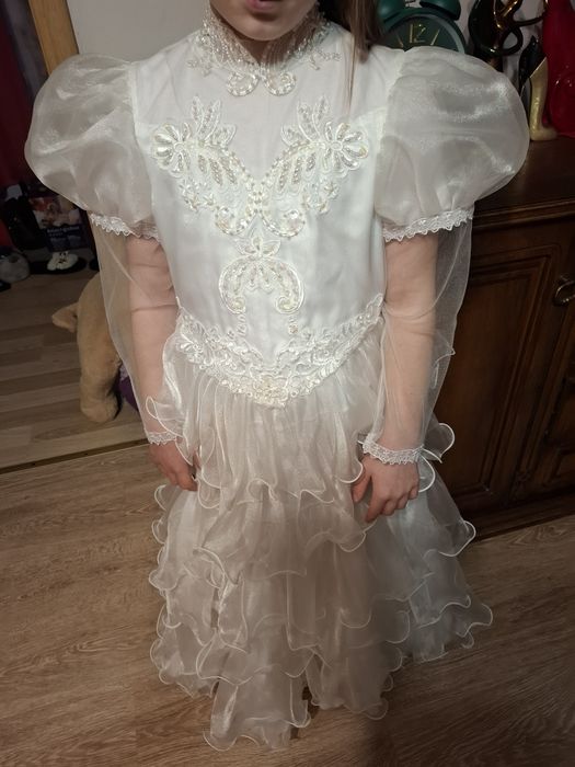 Sukienka komunijna lub stroj aniołka