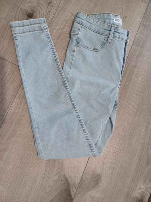 Nowe spodnie jeansy sinsay 38