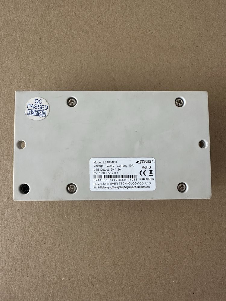 Regulator PWM Epever 10 A | LS1024EU z panelu Jula | USB